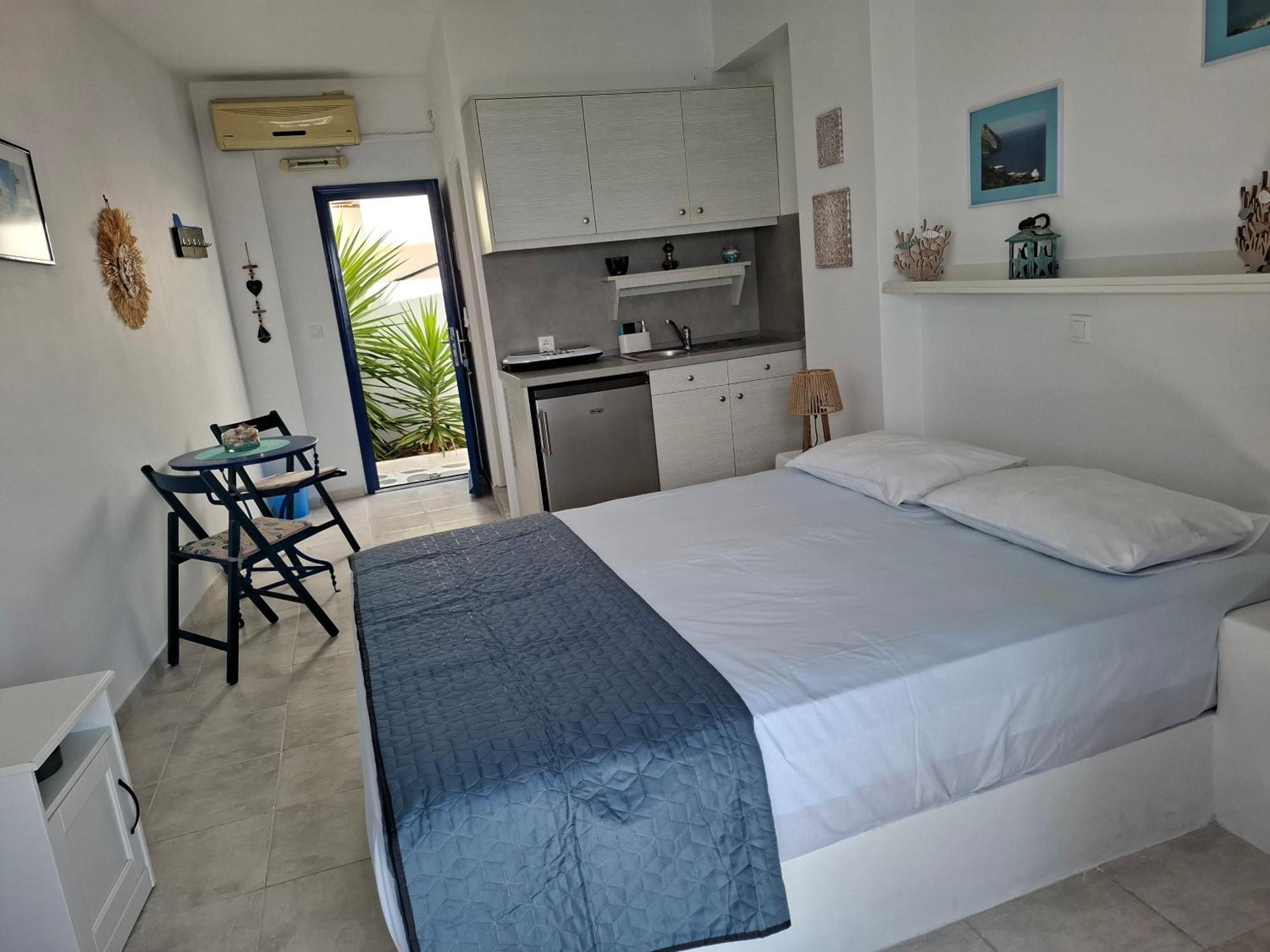 Alopronia Vrahos Rooms - Studios מראה חיצוני תמונה